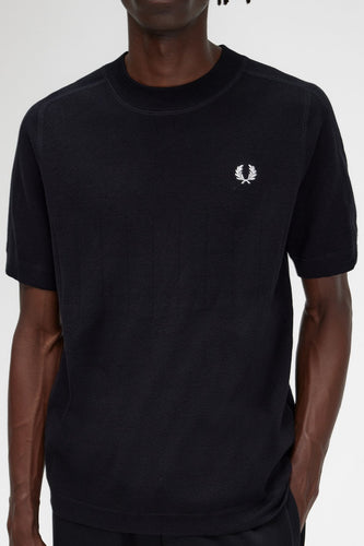 Fred Perry - K5547 - Chest Stripe Knitted T-shirt in Black