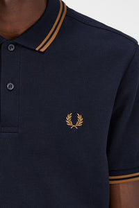 Fred Perry - M3600 in Navy / Dark Caramel