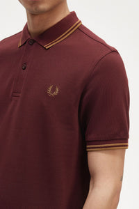 Fred Perry - M3600 in Oxblood / Shaded Stone