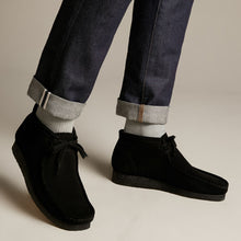 Load image into Gallery viewer, Clarks Originals - Wallabees Black