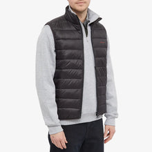 Load image into Gallery viewer, Barbour - Bretby Gilet in Black