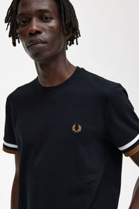 Fred Perry - M5609 Bold tipped Pique T-Shirt in Black