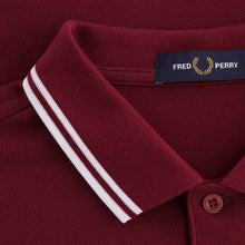 Load image into Gallery viewer, Fred Perry - M3600 in Port / White / White