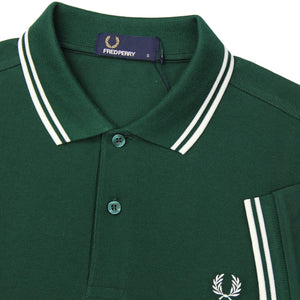 Fred Perry - M3600 in Ivy / White / White